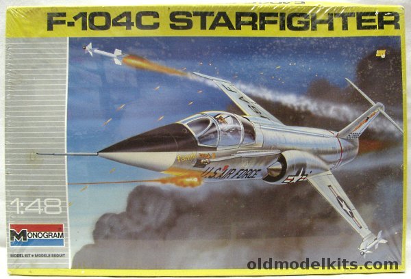 Monogram 1/48 F-104C Starfighter - 'Fannie' Da Nang Air Base South Vietnam 1965, 5455 plastic model kit